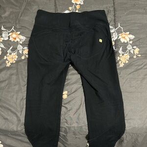 Extra large black zip up Freddy’s